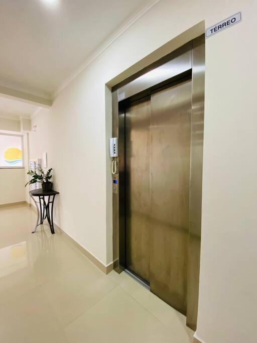 Apartamento Novo - 400M Do Mar بومبينهاس المظهر الخارجي الصورة
